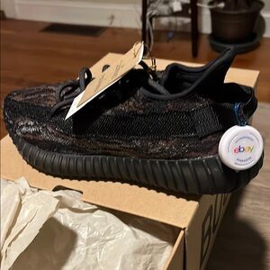 Yeezy Boost 350 Size 6.5 (mens)